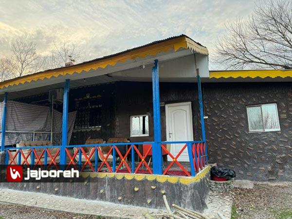 اجاره کلبه اقاقیا در باغ بزرگ سراوان